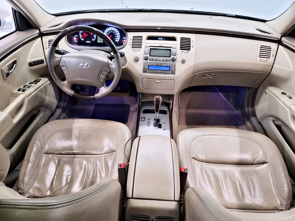 Hyundai AZERA