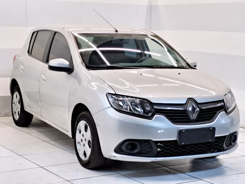 Renault SANDERO