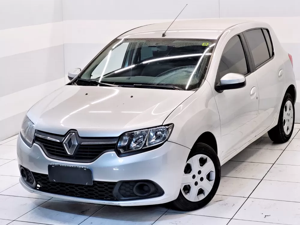 Renault SANDERO