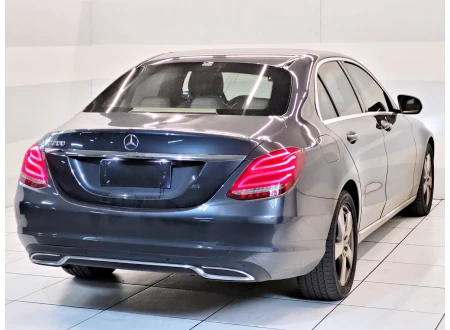 Mercedes-Benz C-200