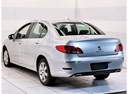 Peugeot 408