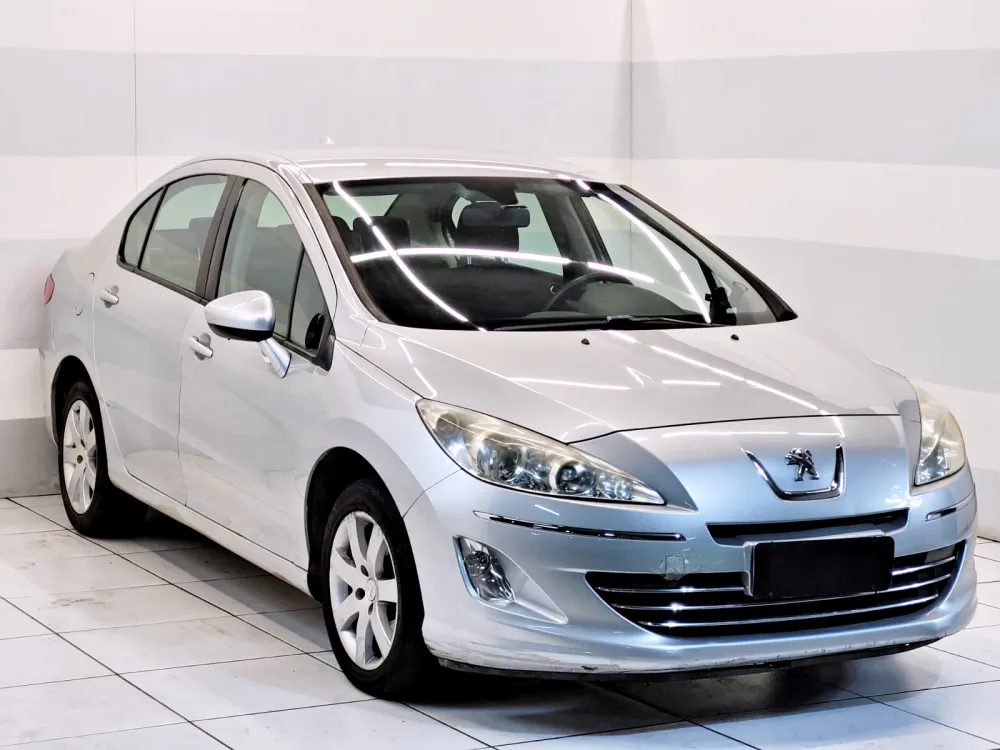 Peugeot 408