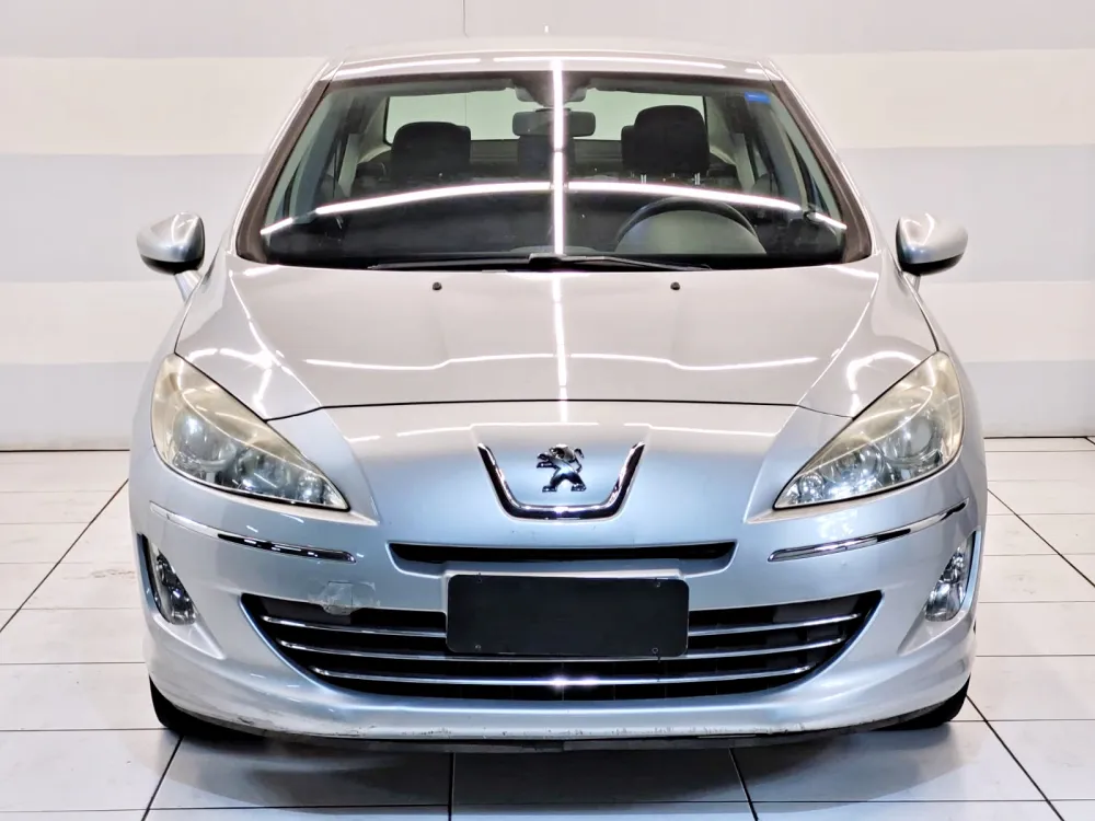 Peugeot 408