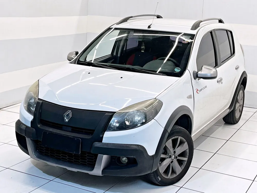Renault SANDERO