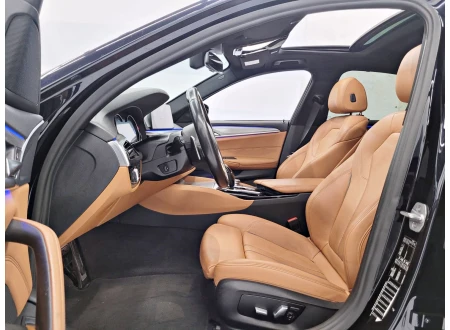 BMW 530i