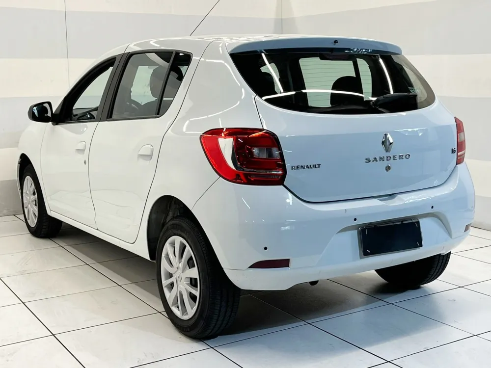 Renault SANDERO