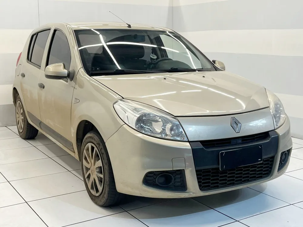 Renault SANDERO