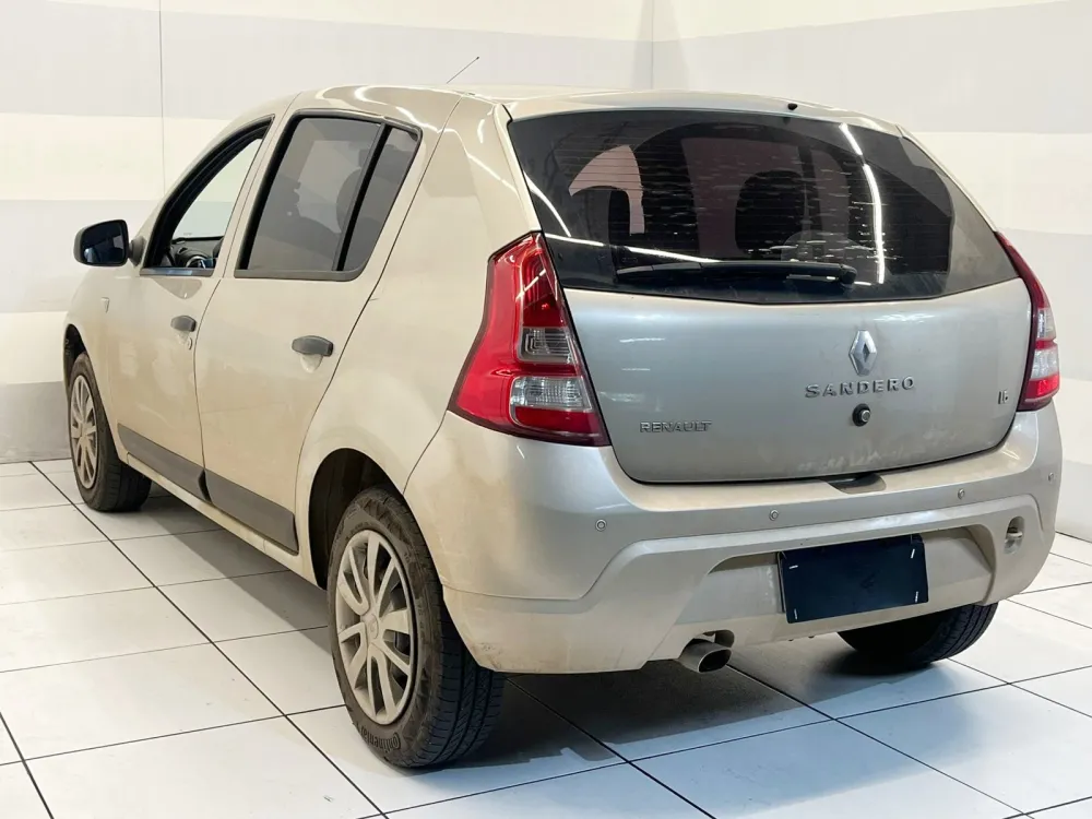 Renault SANDERO