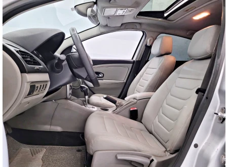 Renault FLUENCE