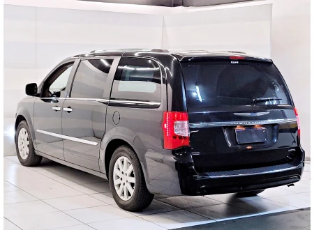 Chrysler TOWN