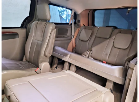 Chrysler TOWN