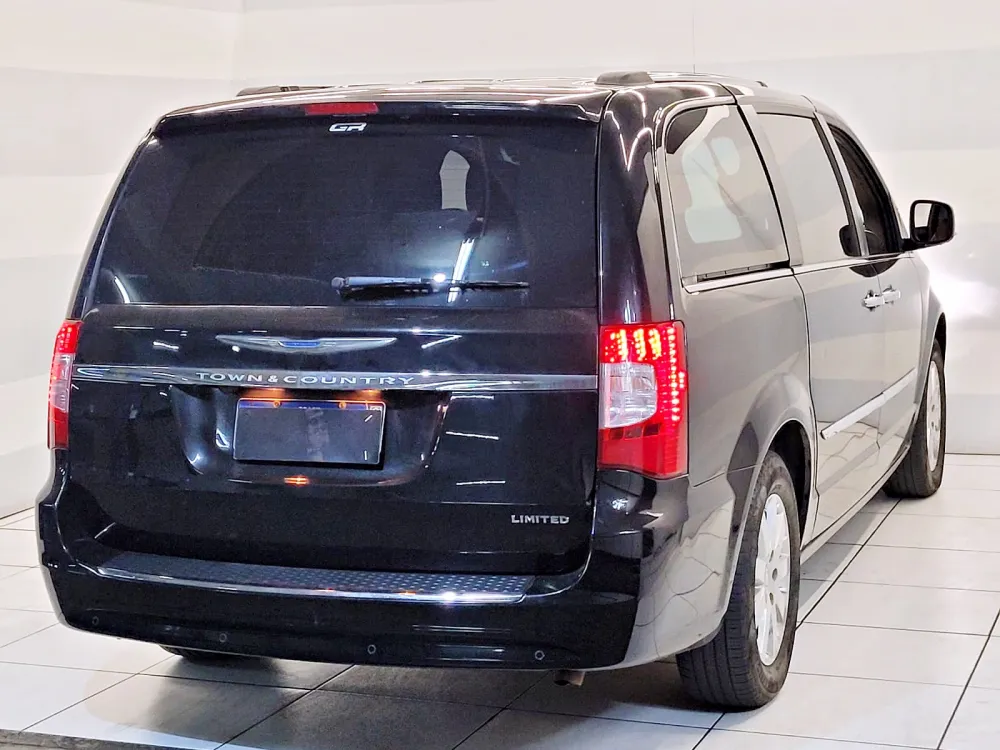 Chrysler TOWN