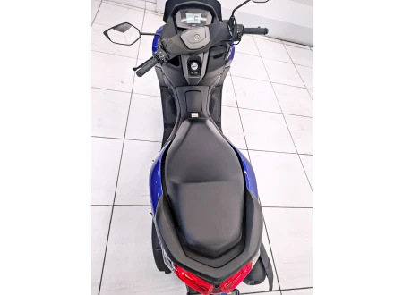 YAMAHA NMAX