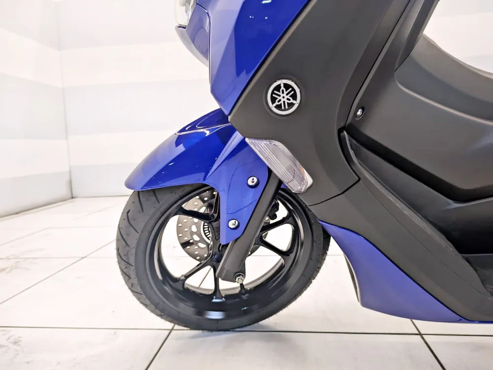 YAMAHA NMAX