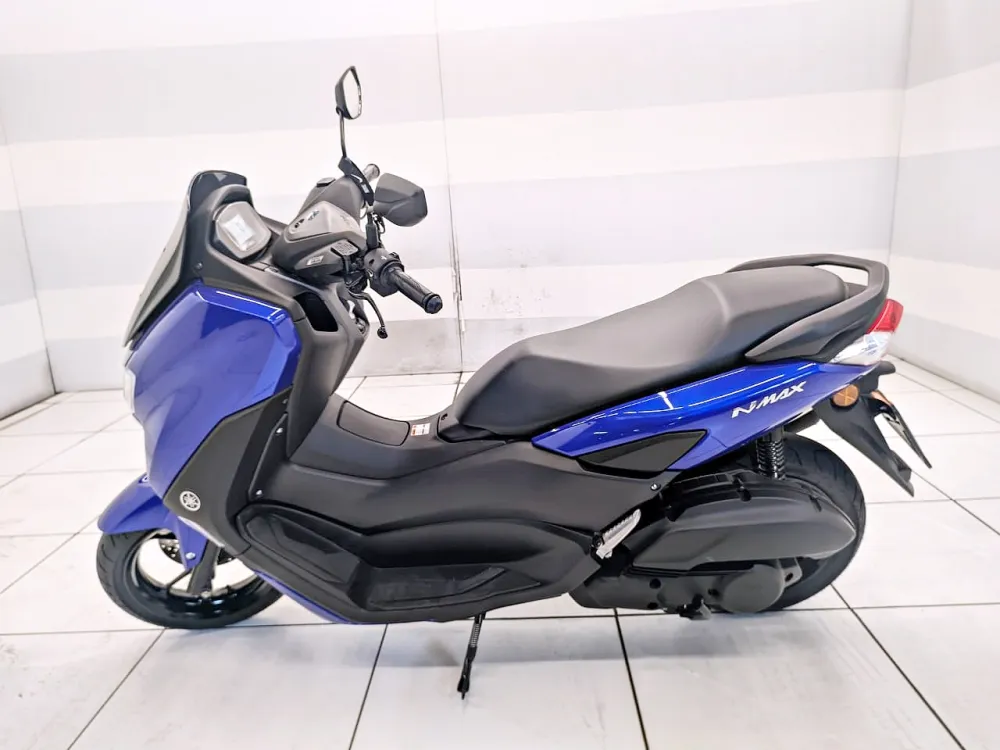 YAMAHA NMAX