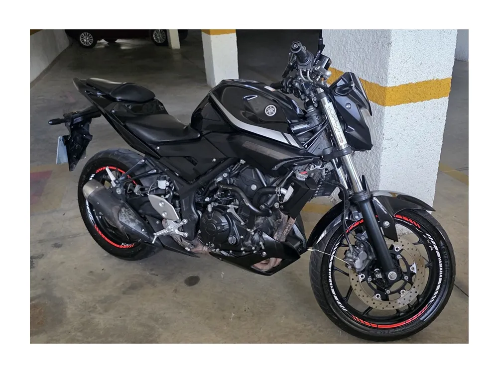 YAMAHA MT-03
