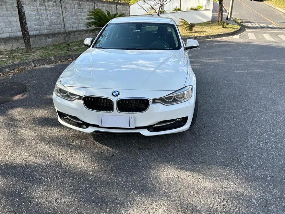 BMW 320i
