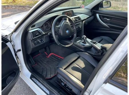 BMW 320i