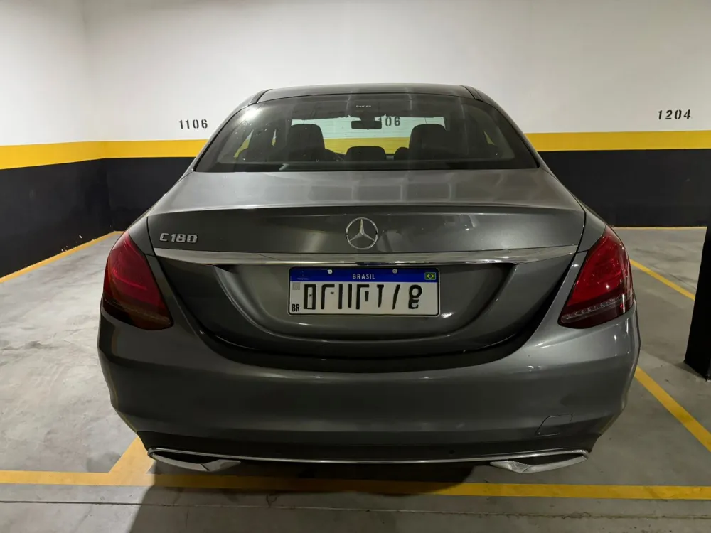Mercedes-Benz C-180