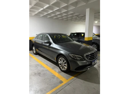 Mercedes-Benz C-180