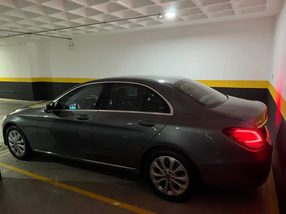 Mercedes-Benz C-180