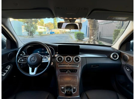Mercedes-Benz C-180