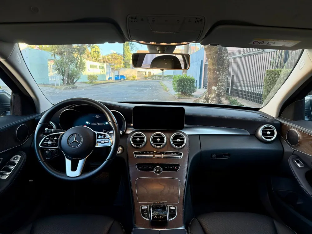Mercedes-Benz C-180