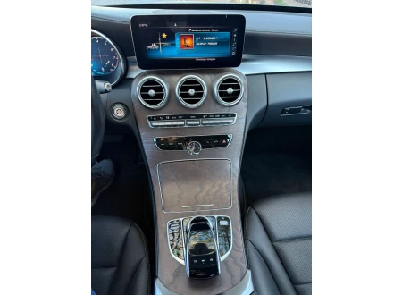 Mercedes-Benz C-180