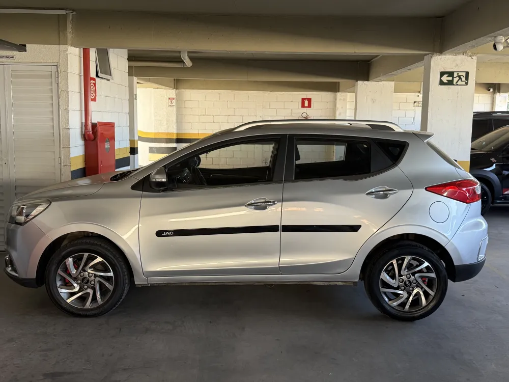 JAC T40