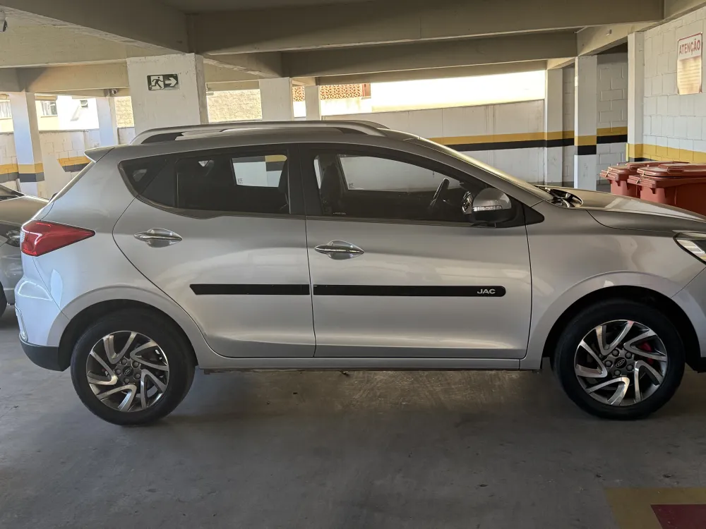 JAC T40