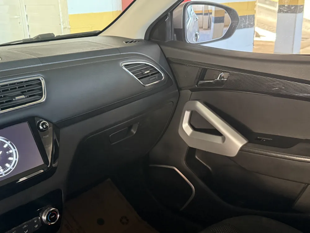 JAC T40