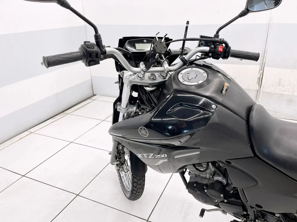 YAMAHA XTZ