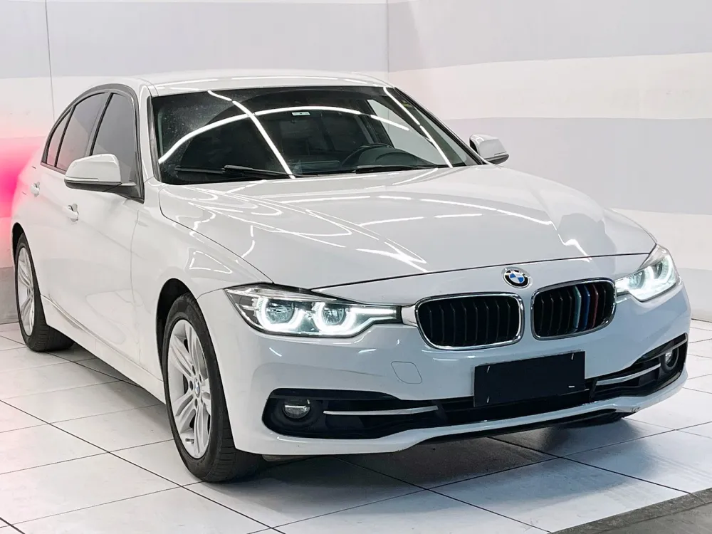 BMW 320i