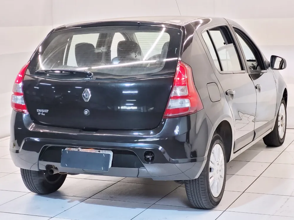 Renault SANDERO
