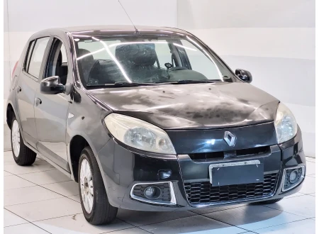 Renault SANDERO