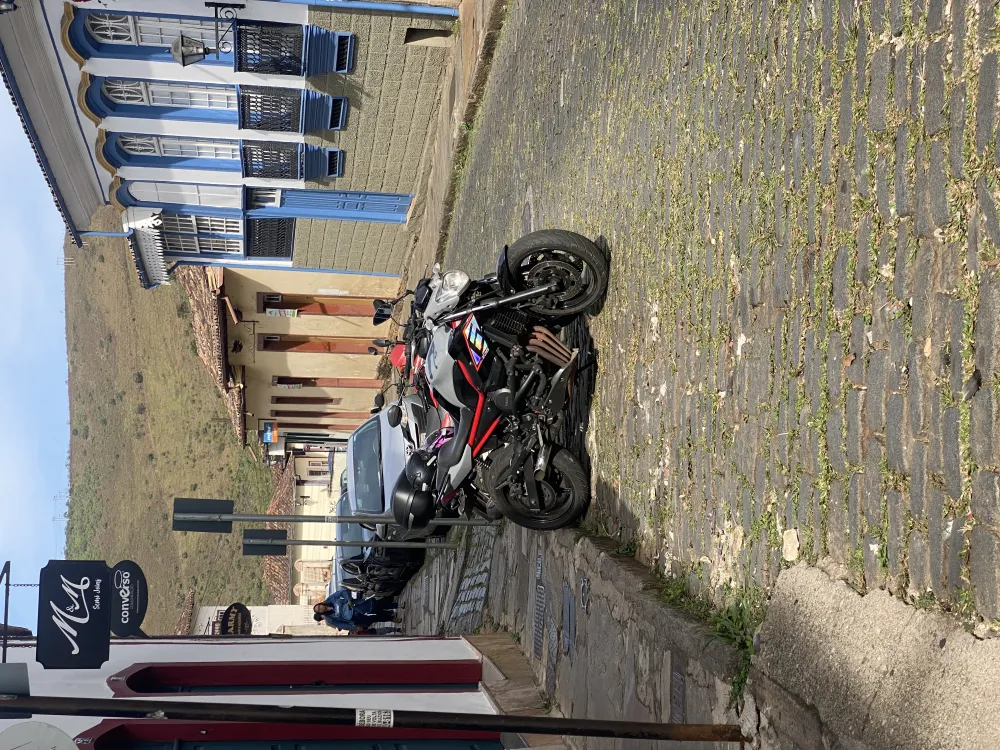 YAMAHA XJ6