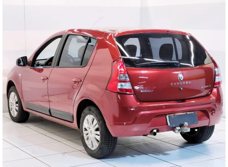 Renault SANDERO