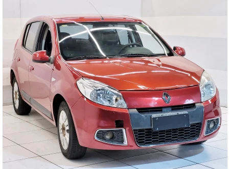 Renault SANDERO
