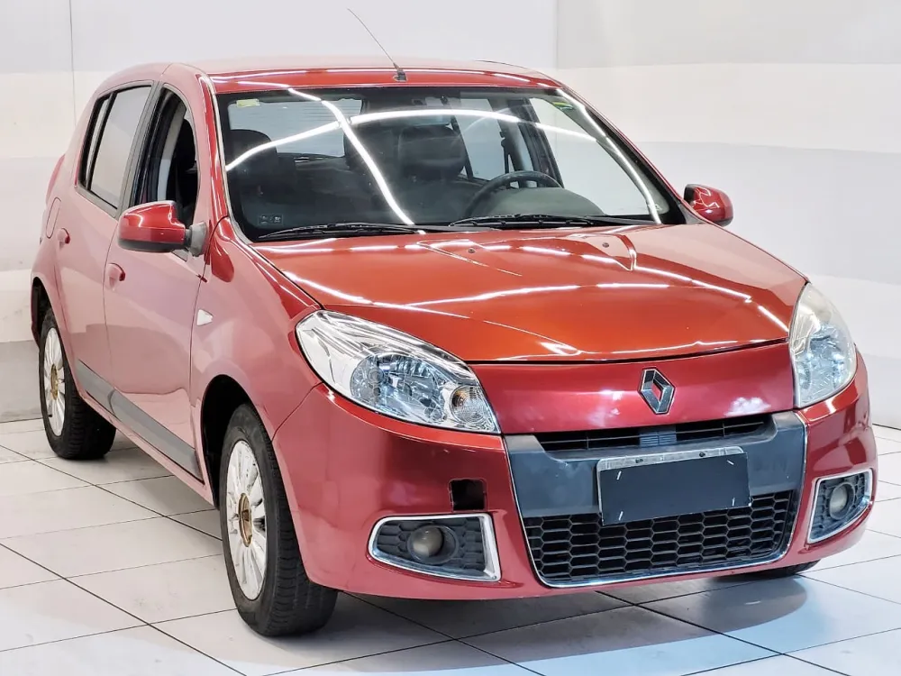 Renault SANDERO