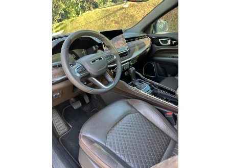 Jeep Commander