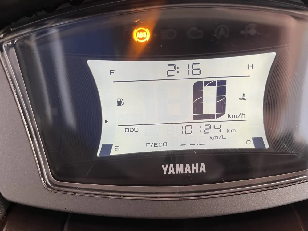 YAMAHA NMAX