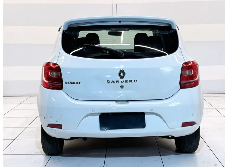 Renault SANDERO