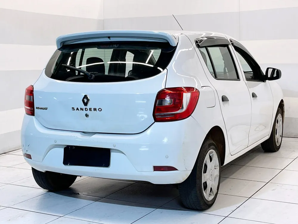 Renault SANDERO