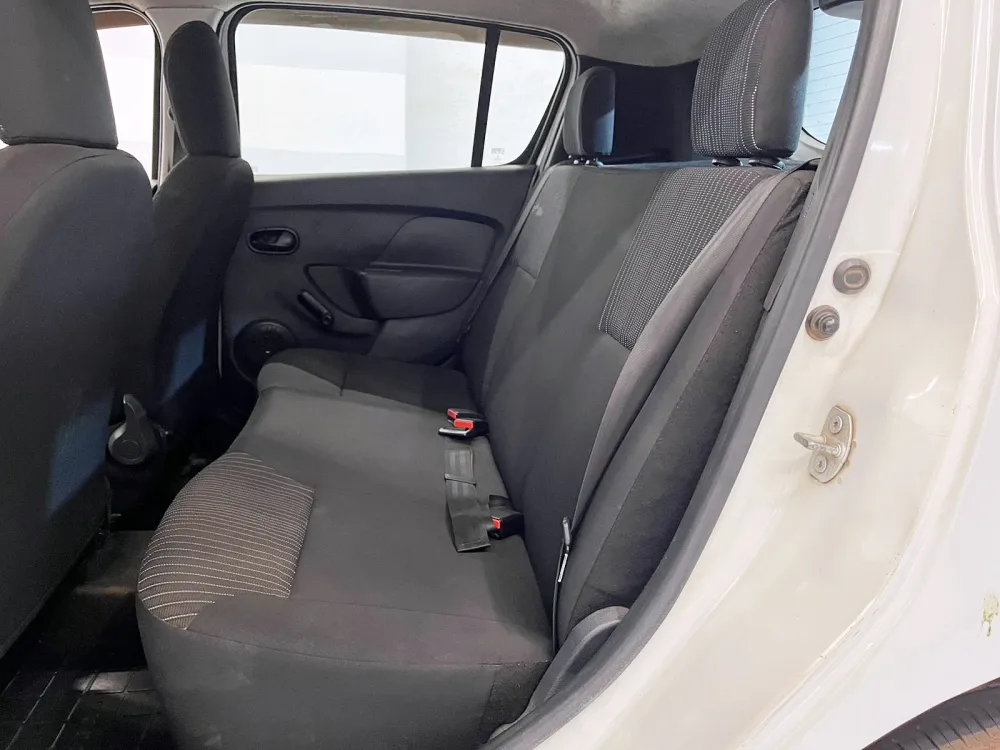Renault SANDERO