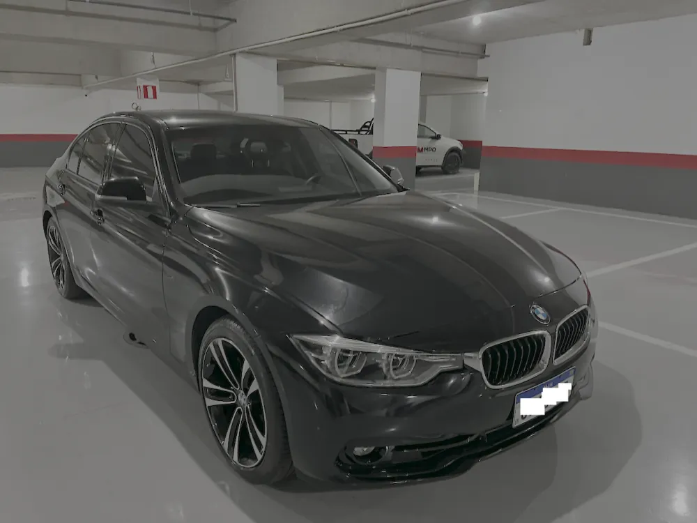 BMW 320i