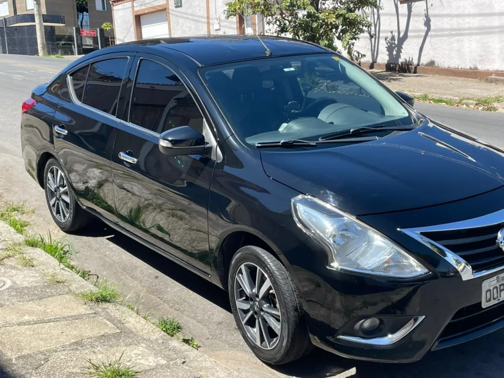 Nissan VERSA