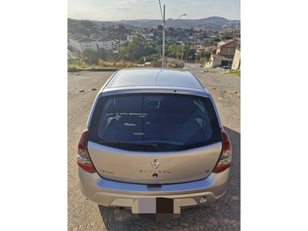 Renault SANDERO