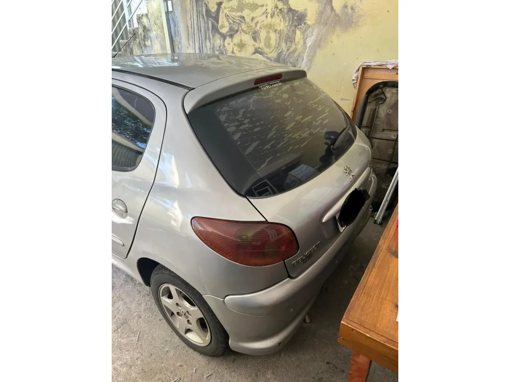 Peugeot 206