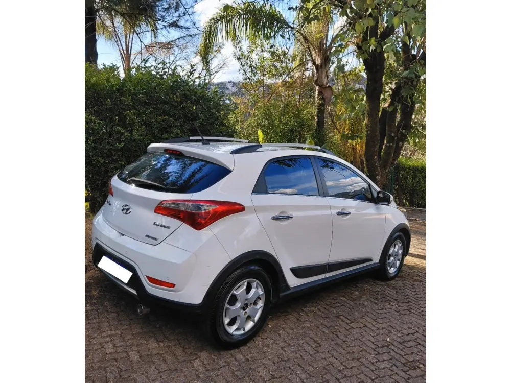 Hyundai HB20X