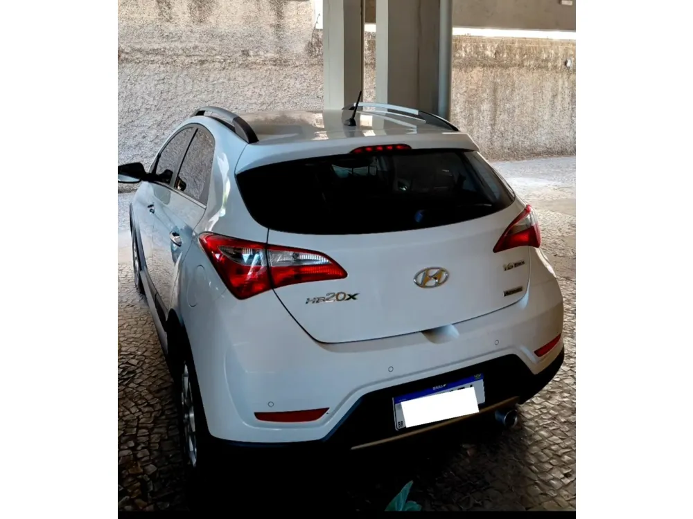 Hyundai HB20X